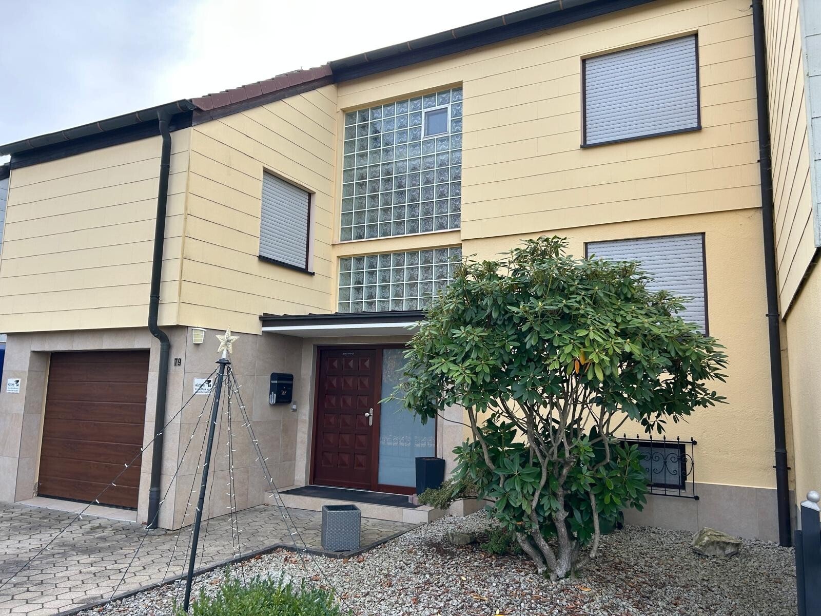 Top gepflegtes Reihenmittelhaus mit viel Platz für eine Großfamilie 