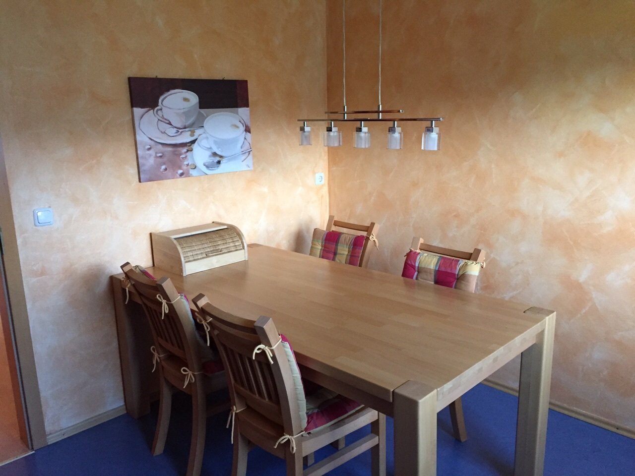 Attraktive 4-Zimmer-Eigentumswohnung mit Terrasse, Einbauküche, Garage und Stellplatz