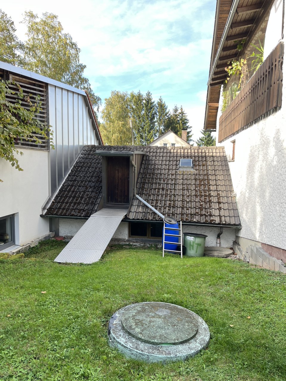 Rückseite Doppelgarage Rückseite Doppelgarage
