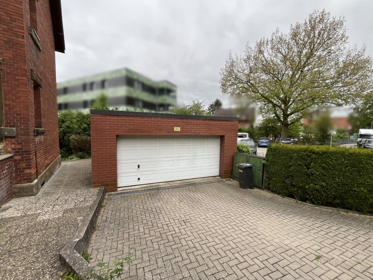 Zufahrt Doppelgarage Zufahrt Doppelgarage