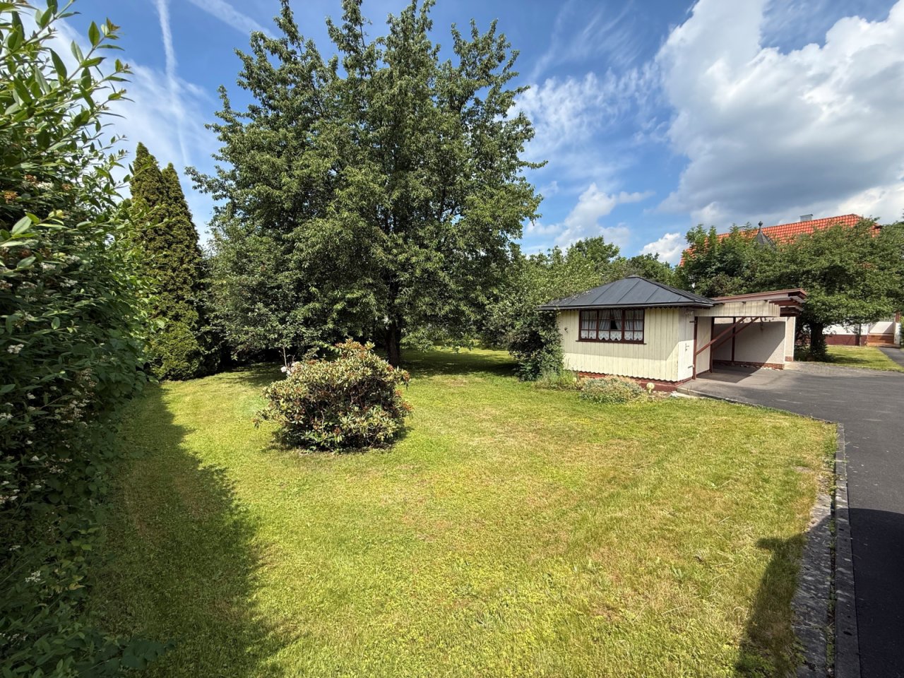 Gartenhaus mit Garten 