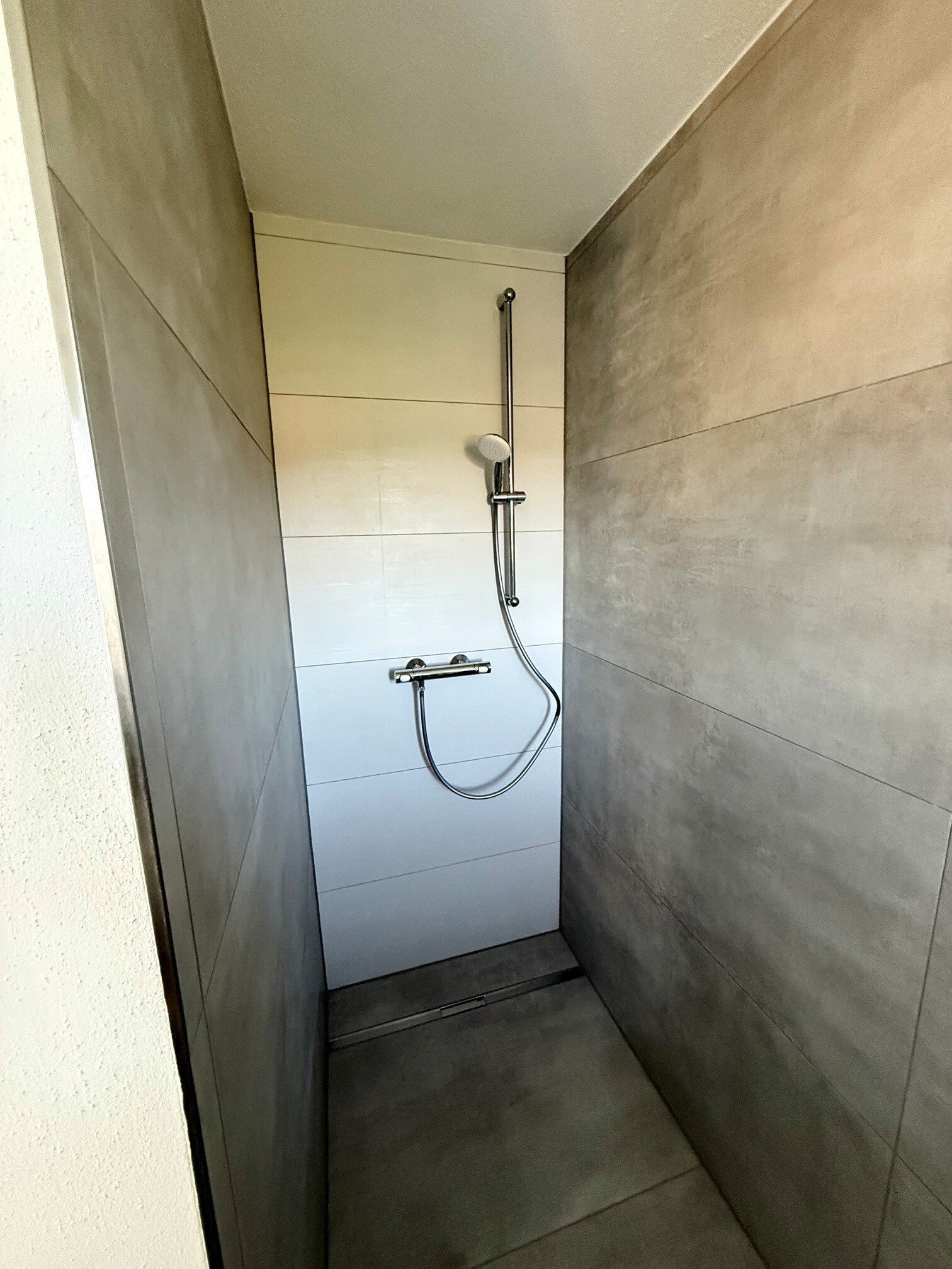 Dusche EG